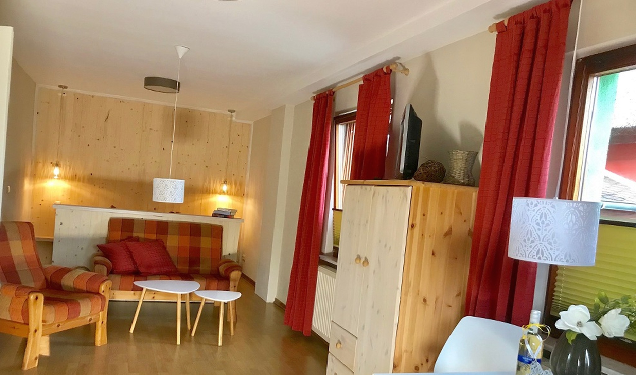 Ursel – Wohnbereich mit Fernseher